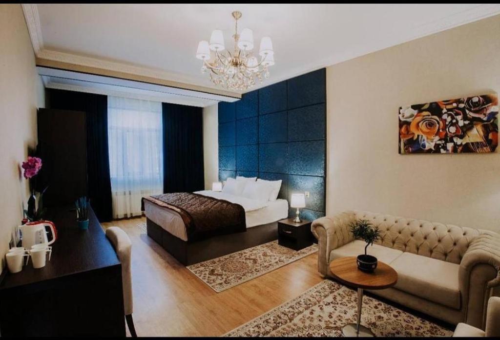 Grand Mirror Hotel Baku Ngoại thất bức ảnh